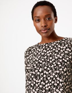 Uzun Kollu Çiçek Desenli Bluz