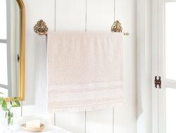 Madame Coco Elise Jakarlı Yüz Havlusu – Taş – 50×70 cm