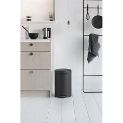 Brabantia 001-01-Newicon Matt Black Pedallı Çöp Kutusu