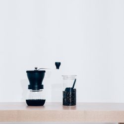 Hario Skerton Plus Seramik Kahve Değirmeni