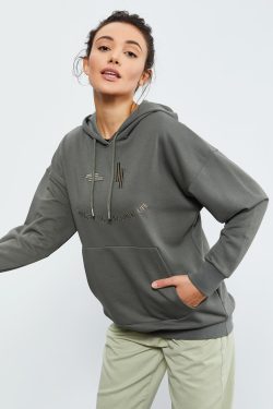 Çağla Yazı Nakışlı Kapüşonlu Kanguru Cep Kadın Oversize Sweatshirt – 97174