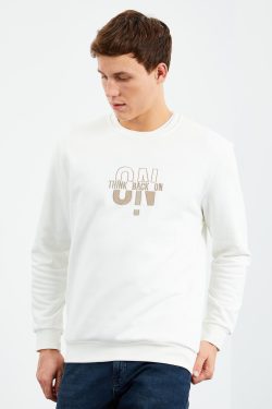 Ekru Yazı Nakışlı O Yaka Rahat Form Erkek Sweatshirt – 88021