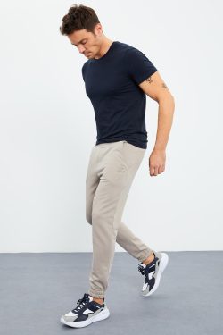 Koyu Bej Yazı Nakışlı Lastikli Jogger Rahat Form Erkek Eşofman alt – 84855