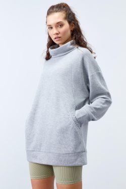 Gri Melanj Büzgü Cepli Balıkçı Yaka Selanik Triko Kadın Oversize Sweatshirt – 97194