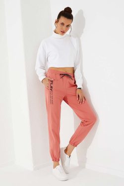 Pudra Yüksek Bel Nakışlı Rahat Form Jogger Kadın Eşofman Altı – 94573