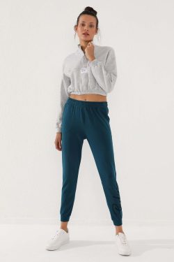 Zümrüt Yazı Nakışlı Jogger Rahat Form Manşetli Kadın Eşofman Alt – 94578