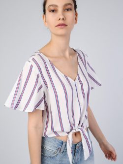 Regular Fit V Yaka Kadın Beyaz Kısa Kol Gömlek