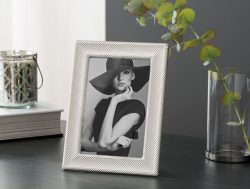 Madame Coco Querin Çerçeve