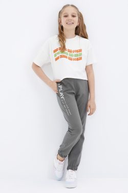 Çağla Yazı Nakışlı Bağcıklı Standart Kalıp Jogger Kız Çocuk Eşofman Alt – 75051